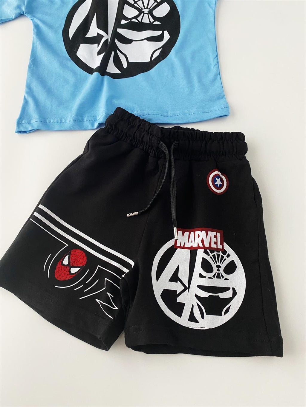 Erkek Çocuk Marvel Şortlu Takım