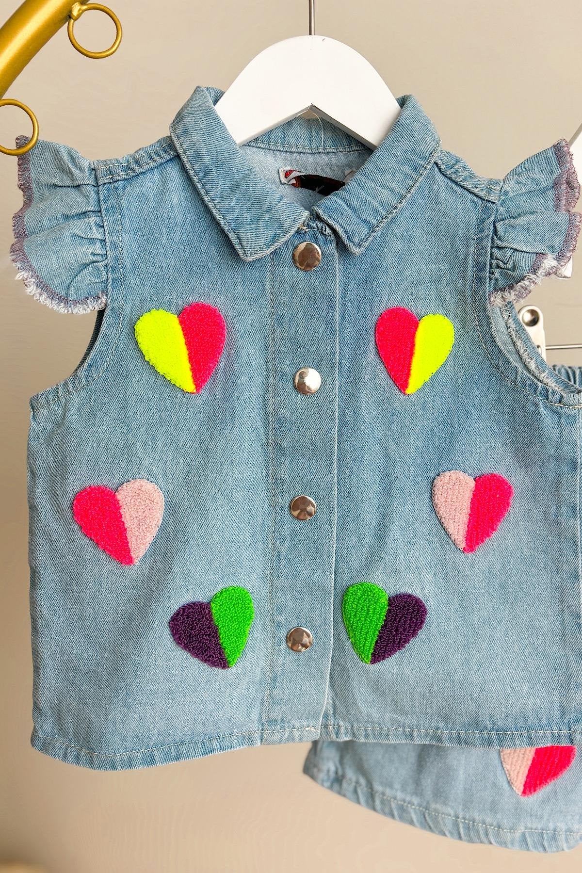 Kız Çocuk Kalp Nakışlı Kot Gömlek Şort Takım