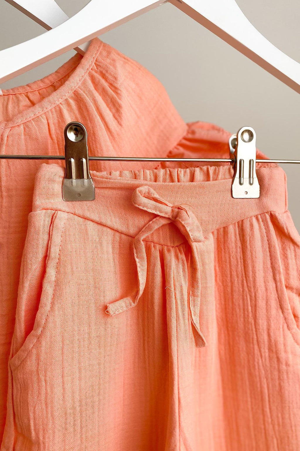 Kız Çocuk Somon Fisto Detay Müslin Takım