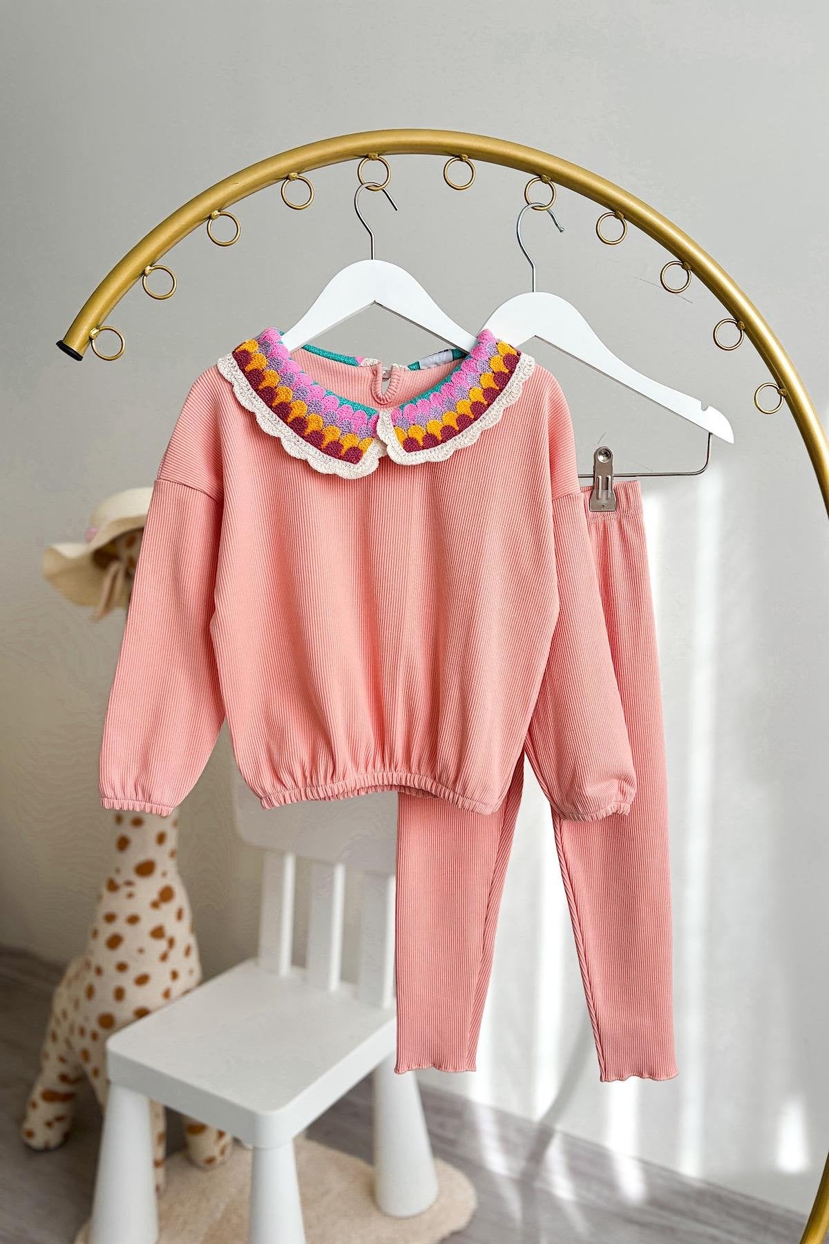 Kız Çocuk Örgü Yaka Kaşkorse Takım