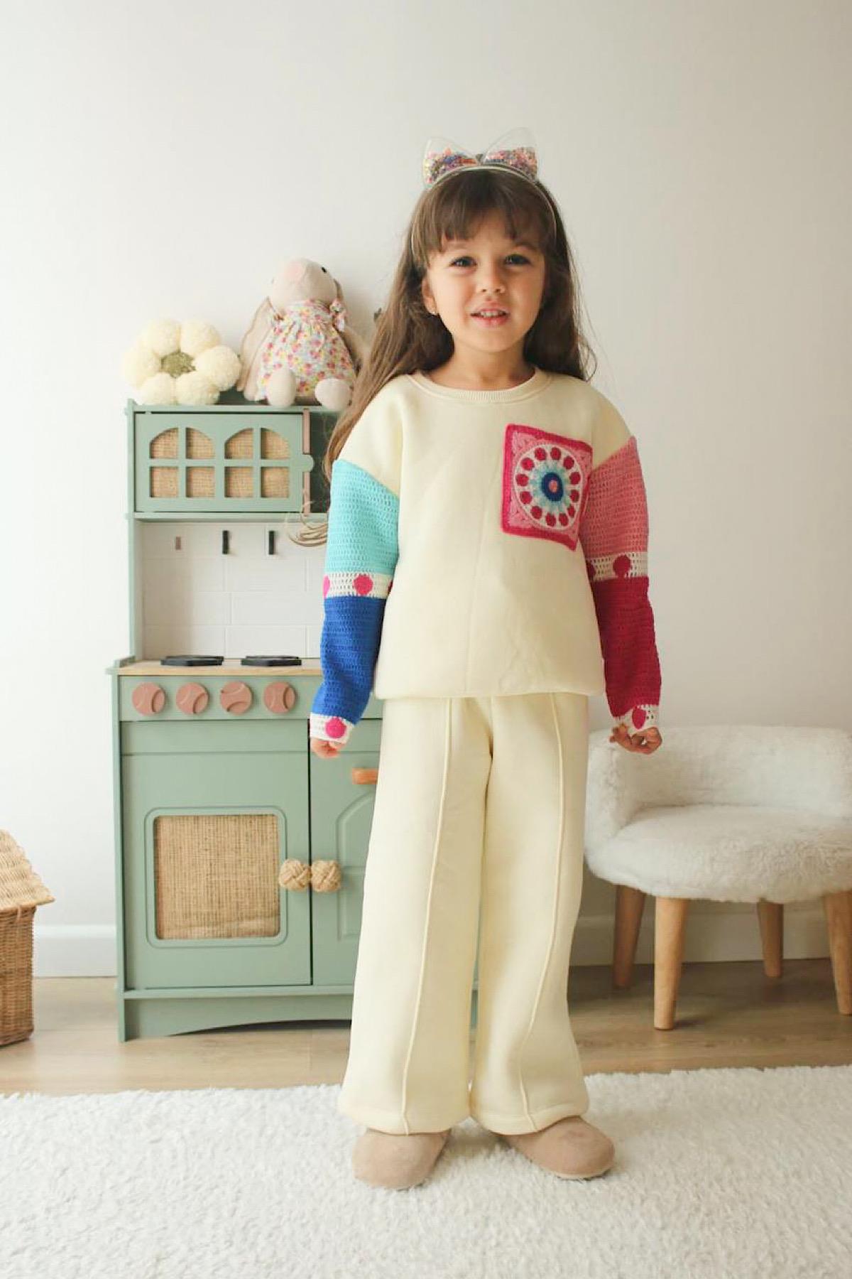 Kız Çocuk Motifli Sweatshirt Şardonlu Takım