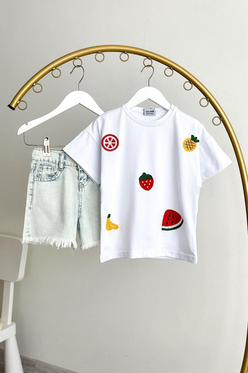 Kız Çocuk Nakış İşlemeli Takım