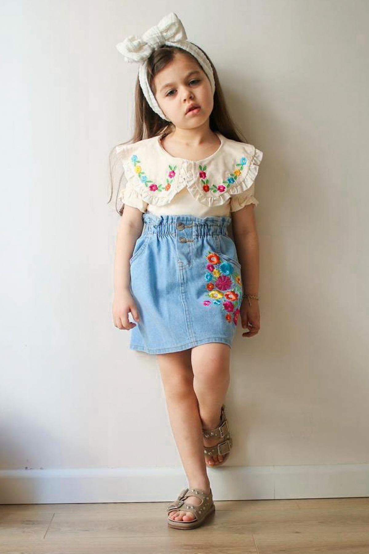 Kız Çocuk Nakış Detay Etekli Takım